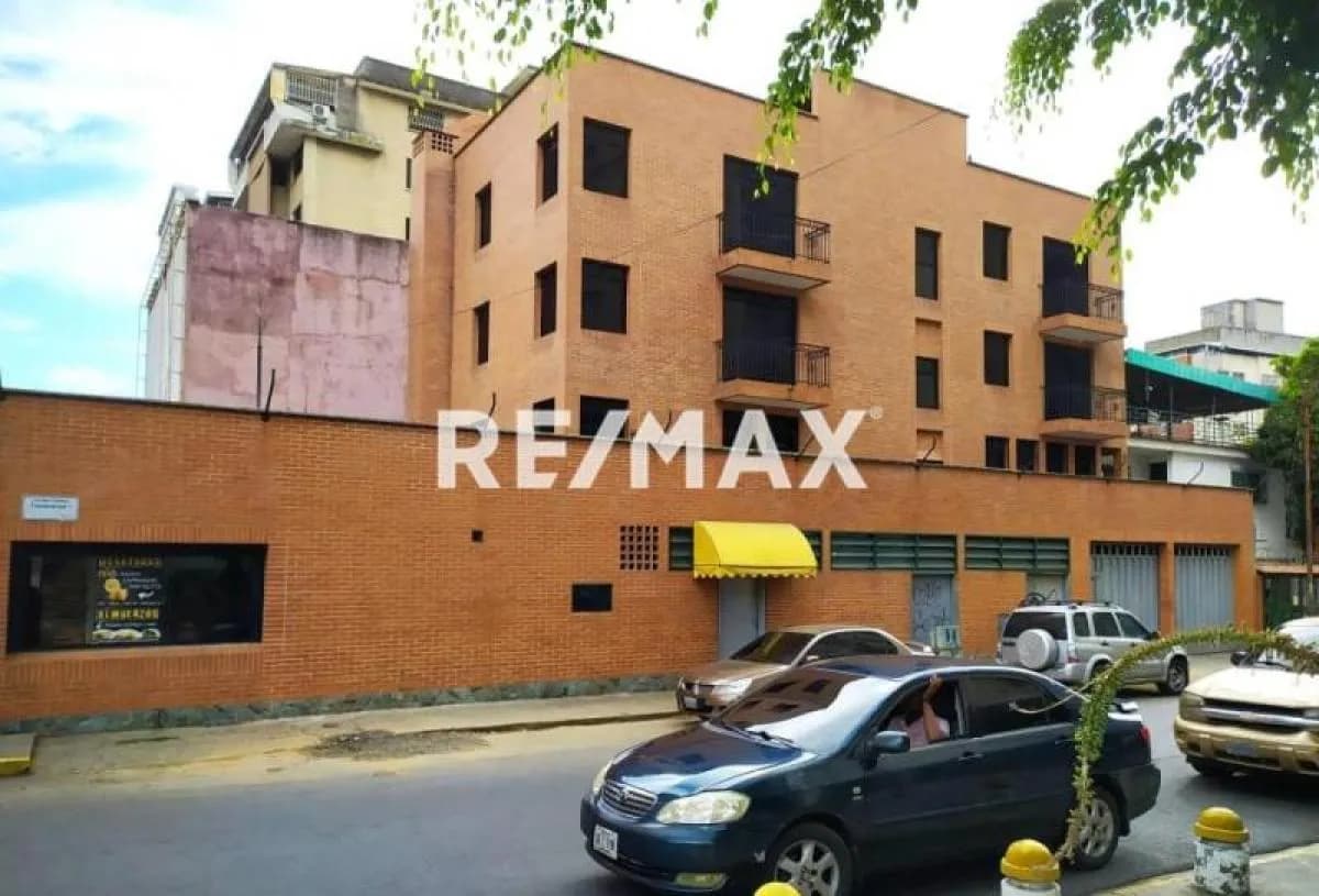 ALQUILER DE LOCAL COMERCIAL Nro. 2.1 EN LOS DOS CAMINOS