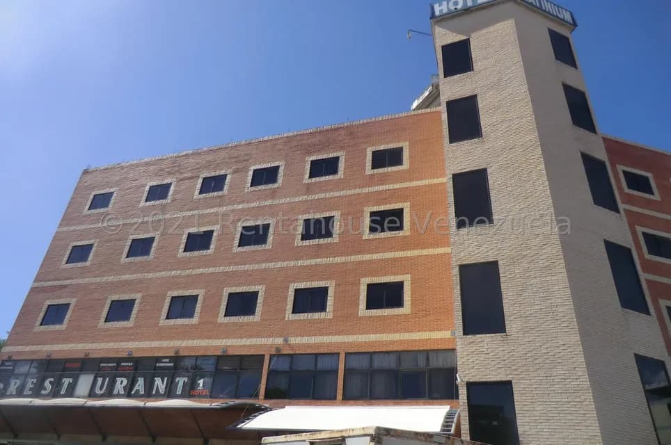 Comercial (Edificio) en Venta en Guatire, Miranda