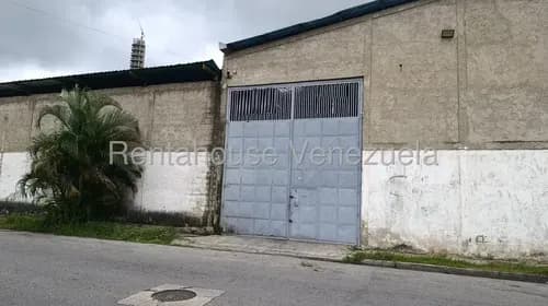 Ubicado En Los Jarales, Diagonal A La Cilinica Los Jarales Rentahouse Te Ofrece En Alquiler Galpon De 724 Metros, Amplio Porton, 2 Baños Multiples Para El Personal Obrero Y Pequeño Deposito