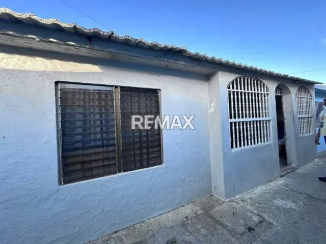 Casa En Venta, Antiguo Aeropuerto, Municipio Carirubana, Estado Falcon
