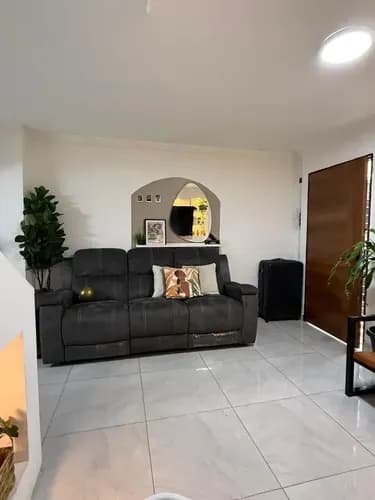 S.h Vende Townhou En Urb Tazajal, Conj Villa Florencia I. Nm