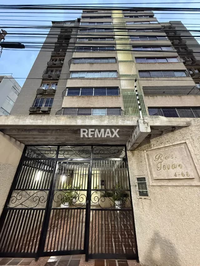APARTAMENTO EN VENTA AVENIDA BELLA VISTA MARACAIBO