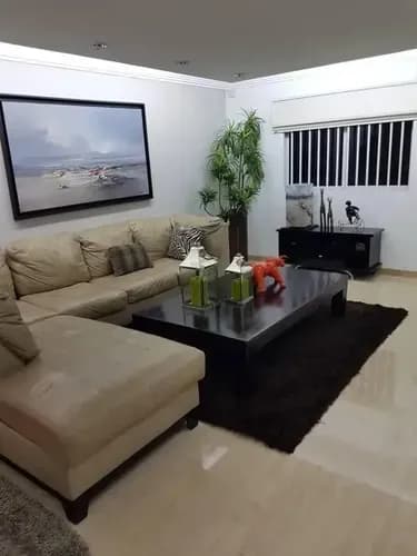 Cgi+ Lecheria Vende Y Alquila, Casas Bote C