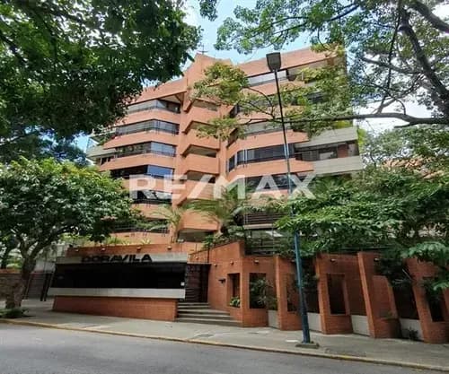 Alquiler Apartamento En Campo Alegre 170mts/2h+s/3b/2pe