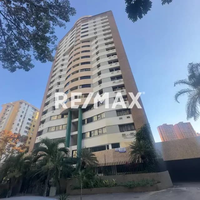 VENTA DE COMODO APTO URB VALLES DE CAMORUCO, Planta 50% y Pozo de Agua