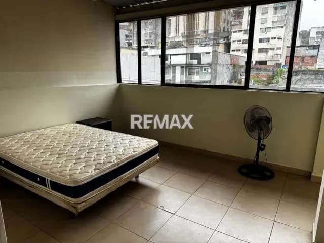 HABITACION EN ALQUILER EN EL EDIFICIO OASIS #8