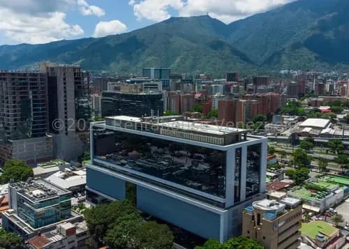 Imponente Y Moderna Oficina / Obra Gris En Venta Mls 24-3706 Las Mercedes