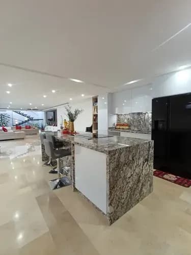 Townhouse Moderno En El Conjunto Residencial Villa Lago Urbanizacion Guataparo Valencia Aa Vende
