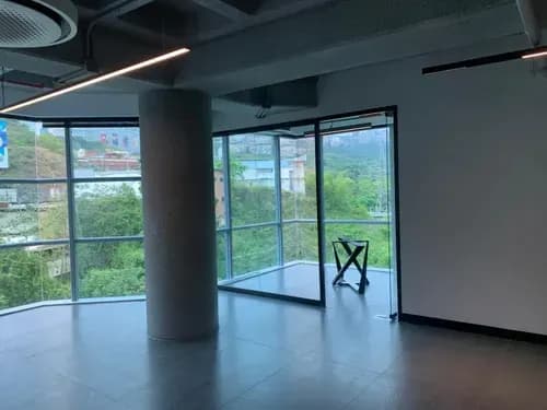 (#1334) Oficina De 125 M2 En Los Naranjos