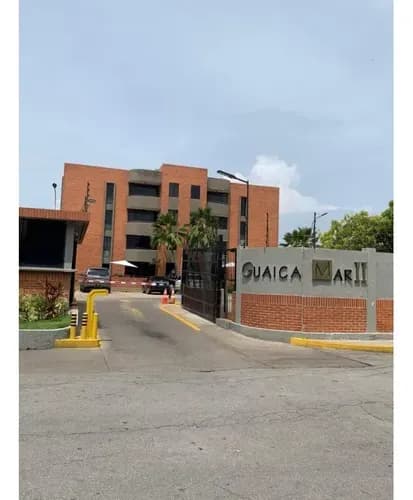 Apartamento En El C.r. Guaicamar Ii Lecheria Ve49-107lc-sran