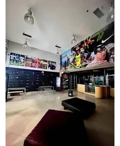 Local En Venta En Excelente Ubicacion Y Punto Comercial Tcl L 7993160