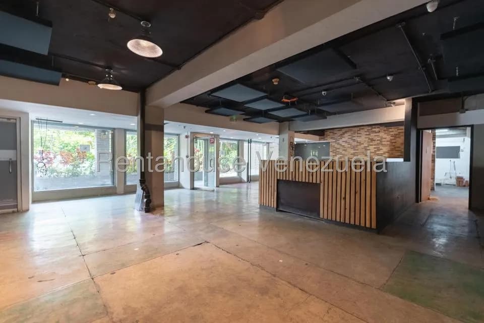 Comercial (Local Comercial) en Venta en Santa Paula, Distrito Metropolitano