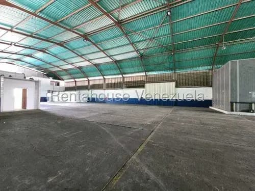 Daniela Linarez Alquila Excepcional Galpón De 2,580 M2 De Terreno Y 1,380 M2 De Construcción, Ubicado Dentro De Un Complejo Privado En La Zona Industrial 3 Barquisimeto