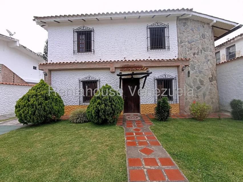 Casa (Duplex) en Venta en Club de Campo, Miranda