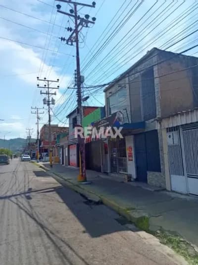 Local Comercial en alquiler en Calle Montes, Parcelamiento Chaguaramal, Puerto La Cruz, Anzoátegui, 6023, VEN - $300