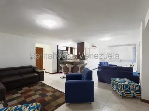 Daniela Linarez Vende Lindo Apartamento De 121 M2 Con Cocina Moderna, 3 Habitaciones, 2 Baños, Estudio, Planta Eléctrica, Ubicado En El Este De Barquisimeto