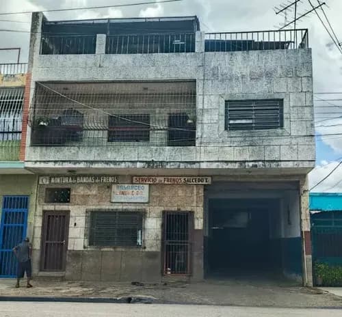 Galpón Con Apto Ubicado Santa Rosa A Dos Cuadras De La Av. Branger Y Tres De La Av. Las Ferias