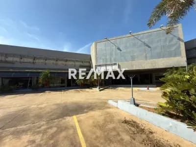 LOCAL COMERCIAL EN ALQUILER C.C FLORIDA OUTLET