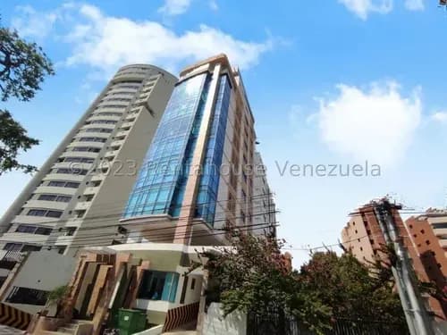 Oficina En Venta Torre Arabica Urb La Arboleda Maracay Con Iluminacion Natural Lista Para Firmar 23-29263 Rm