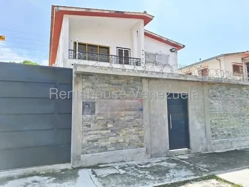 Casa En Alquiler Ideal Para Uso Comercial Akmg Sabana Larga Valencia 26-3019