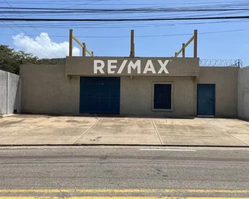 Re/max 2 Mil Alquila Local En Sector Apostadero, Pampatar