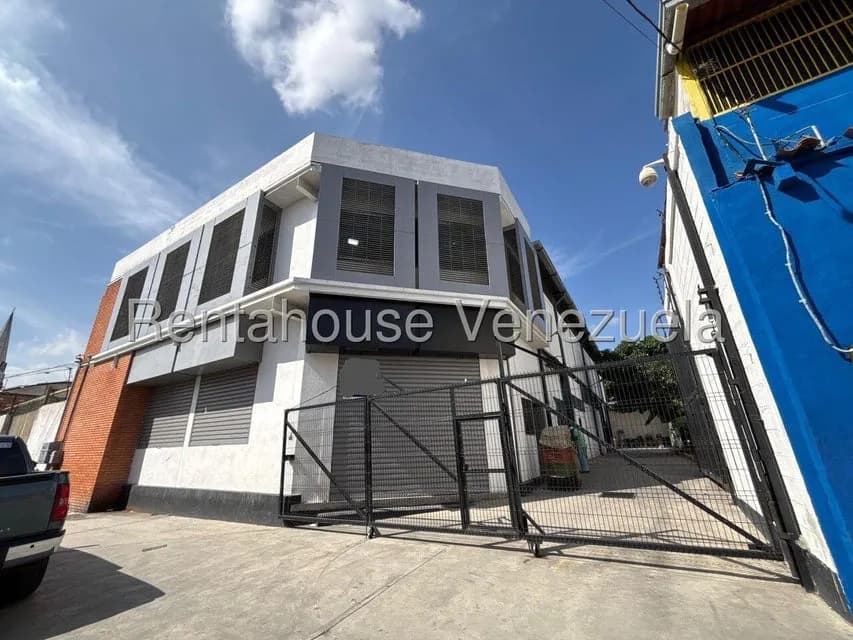 Comercial (Local Comercial) en Venta en Centro, Lara