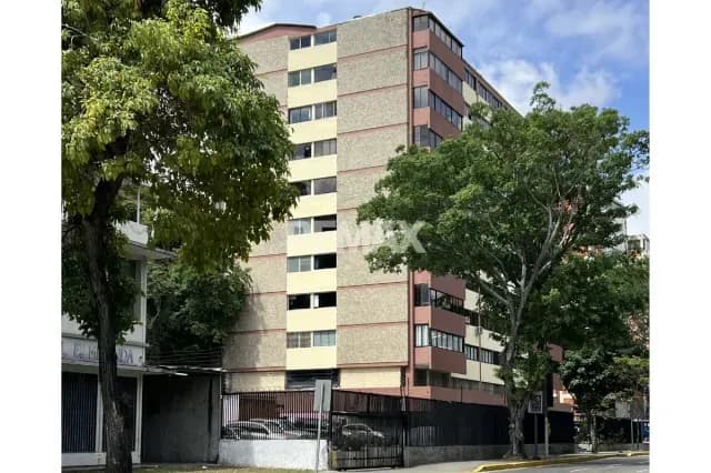 APARTAMENTO PB INDEPENDIENTE 232 Mt2