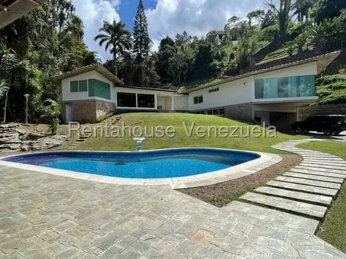 Casa En Venta En Alto Hatillo Piscina Jardin 3350 Metros Terreno Calle Cerrada Angela Tochon