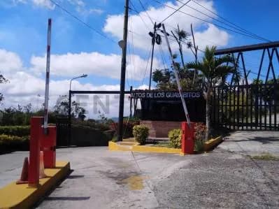 Terreno en venta en Altos de Los Guayabitos, calle Terrazas, Loma Alta, municipio El Hatillo El Hatillo, Oripoto, EL Hatillo, Caracas, Miranda, Venezuela, 1083 - $35k