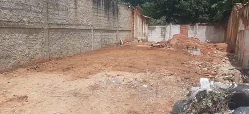 Terreno En Venta, (sandra Nino) Valencia A Una Cuadra Del Ateneo, Ideal Para Galpon