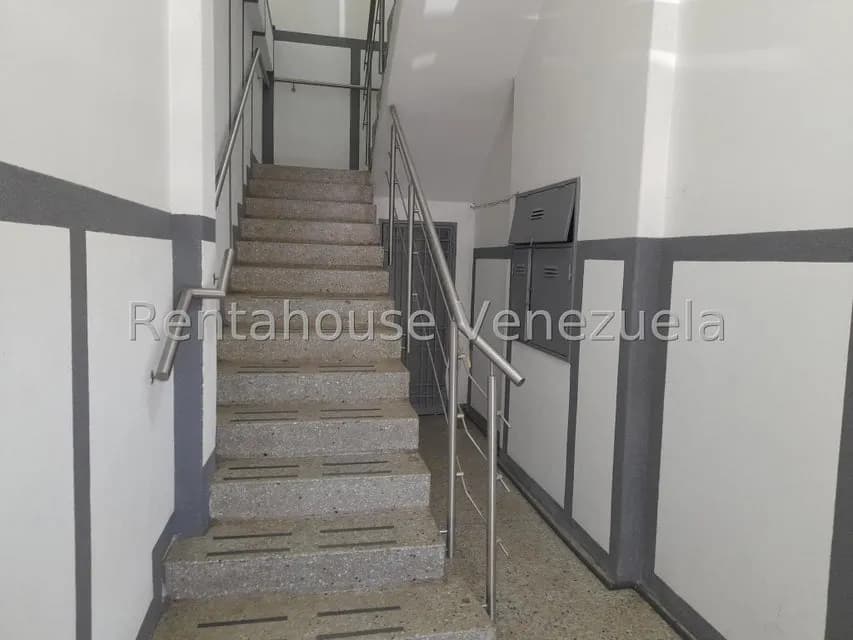 Comercial (Consultorio Medico) en Alquiler en Centro, Lara