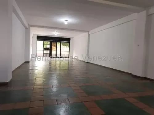 Alquiler De Cómodo Local Comercial En Club Hípico, Los Teques / Gc