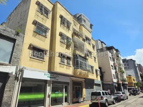 Sm Apartamento En Venta En Parroquia La Candelaria 26-11669 Yf