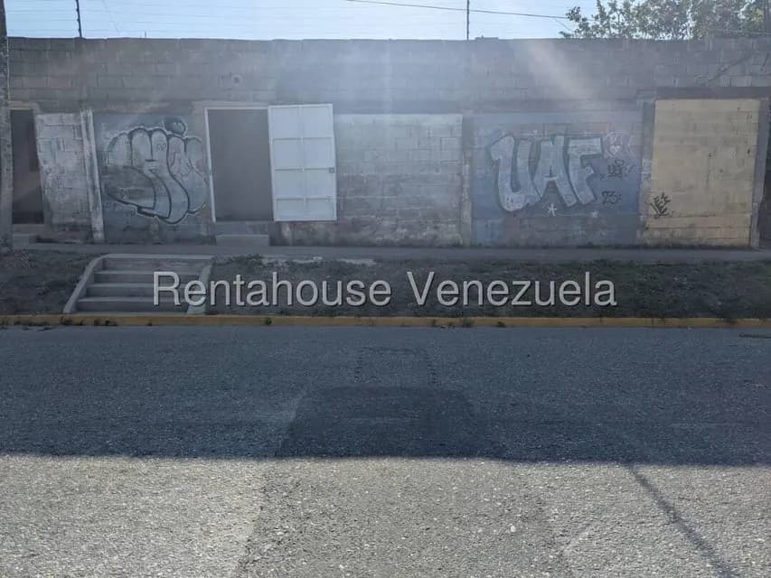 Comercial (Local Comercial) en Alquiler en El Recreo, Lara