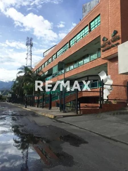 OFICINA EN VENTA EN C.C. PASEO I, BASE ARAGUA