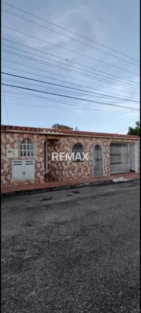 SE VENDE CASA EN LA URB LAS TRINITARIAS, LA FLORESTA. MATURÍN