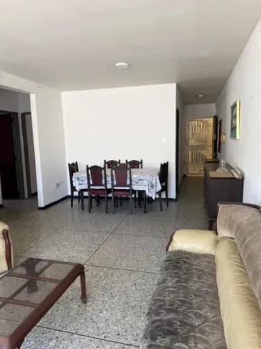 Grey Zuloaga De Inzitu Realtors Vende Apartamento En Urbanización La Alegría Valencia Solo Clientes