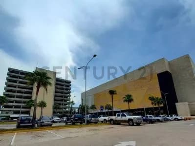 Local Comercial Mall Paseo San Francisco
