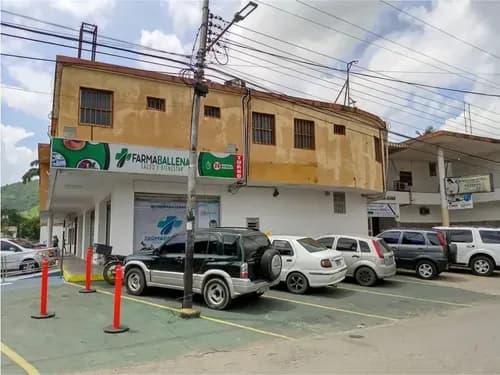 Local En Cagua, Calle Piar En El Centro Comercial Piar