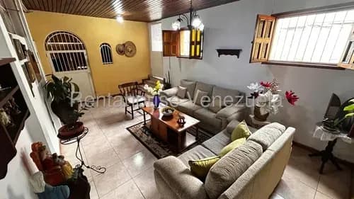 Agp Casa En Venta En Piedra Azul, En Calle Cerrada Con Vigilancia, Con Anexo De 60 Mt2 26-16193
