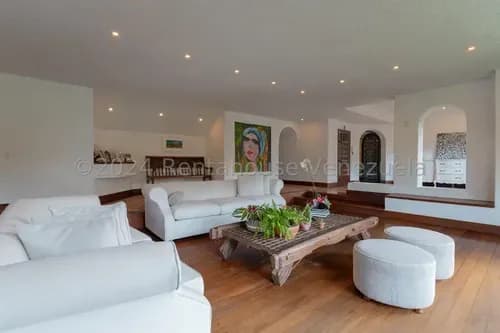 Apartamento En Venta En Colinas Del Tamanaco, Caracas 24-23325 Yf