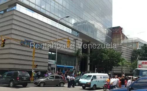 Local En Alquiler El Recreo 26-442 Fm