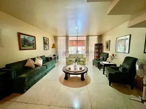 Alquiler Acogedora Casa En San Román 405 Mts2 0952