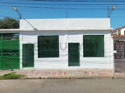 Se alquila Local Comercial en Barcelona, Boyaca II Avenida Raul Leoni.