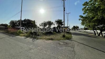 Terreno en venta en Avenida Intercomunal, Cabimas, Zulia - $30k