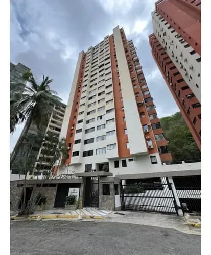 Apartamento En Res. Samara I, Urb. Las Chimeneas.