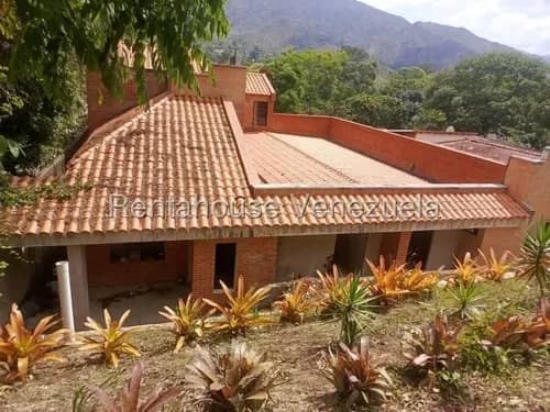 Casa En Venta Altamira La Entrada, 26-18981 Inm, Hermosa Fachada Toda En Tablilla, En Obra Gris. Conjunto Cerrado, Todos Los Servicios. Solo Clientes