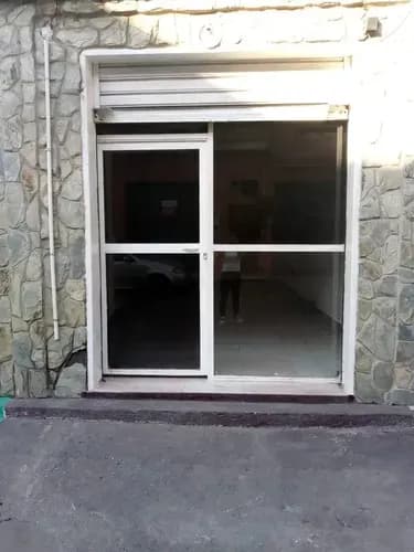 Beraca 005 Alquiler De Local Av Bermudez Maracay