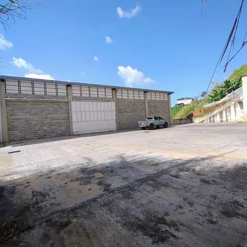 Las Minas Venta Galpón A Estrenar. Acceso A Containers De 40 Pies. Amplio Patio De Maniobras