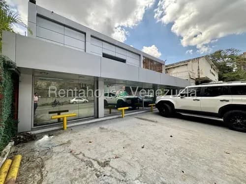 Extraordinaria Casa Comercial / Remodelada / Venta Mls 26-6237 En Chuao